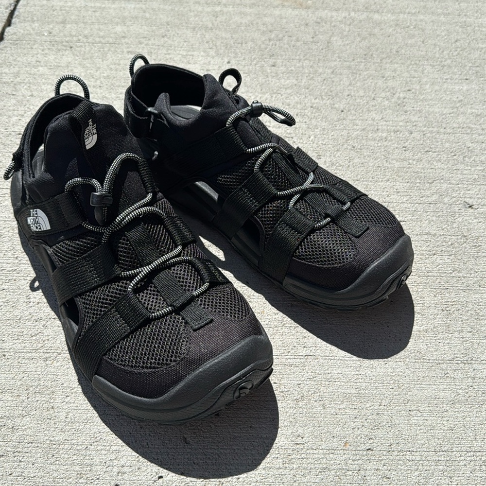 The North Face Water Shoes Men’s Size 12 NEVER WORN